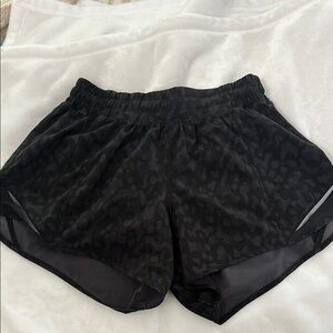 Lululemon black leopard hotty hot shorts